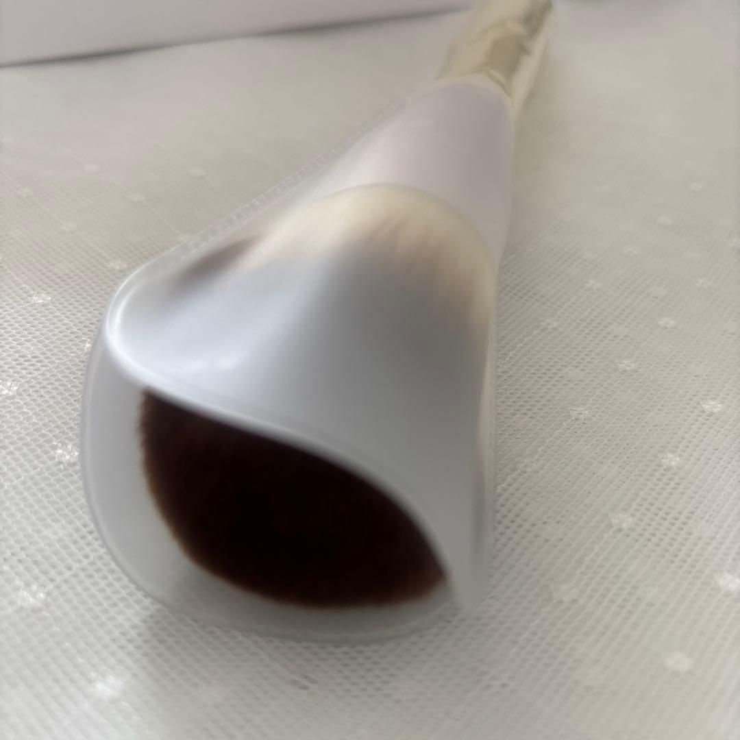 ドゥ・ラ・メール パウダーブラシ 新品未使用 箱付き