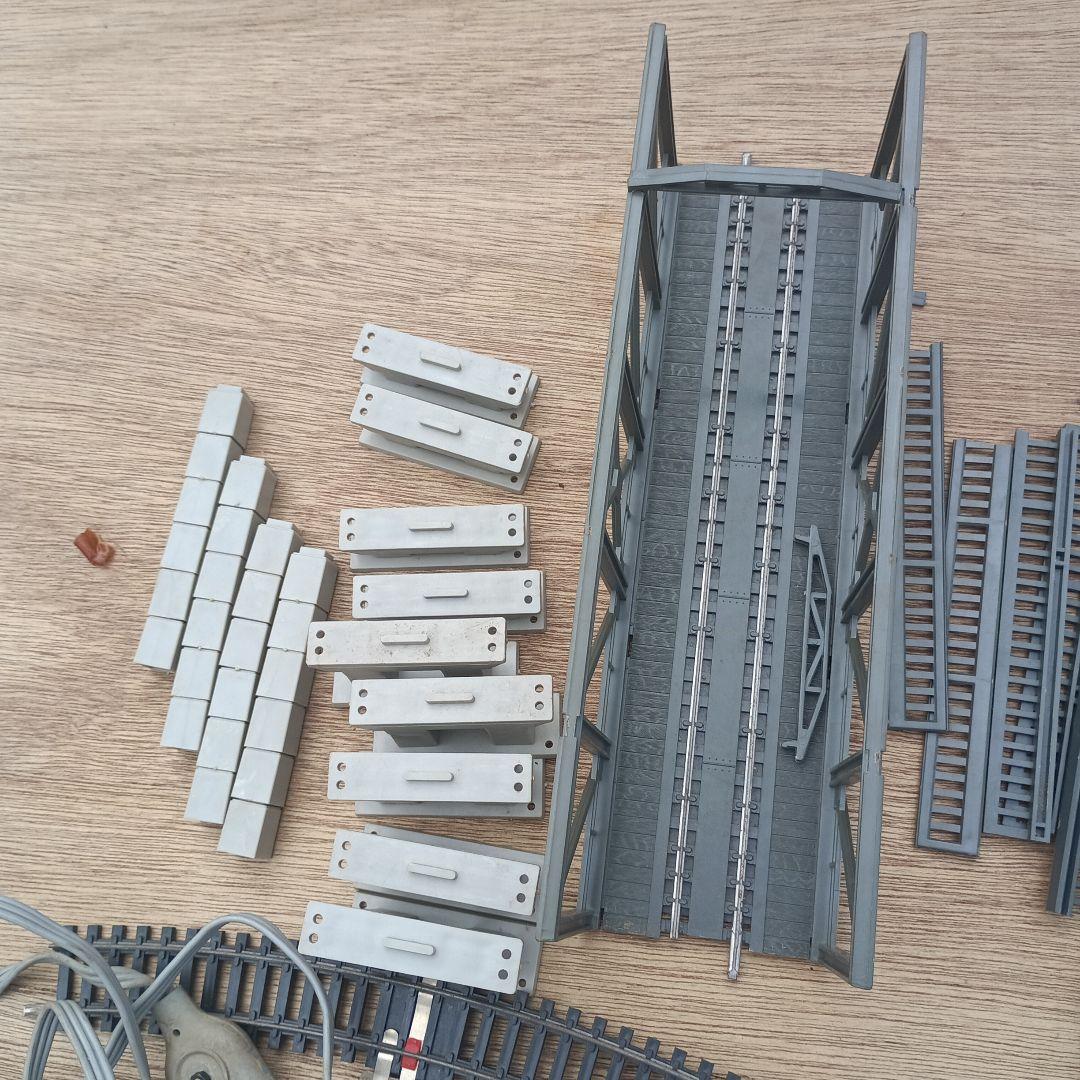 4421)海外HOゲージ　車両　レール　その他セット　難あり