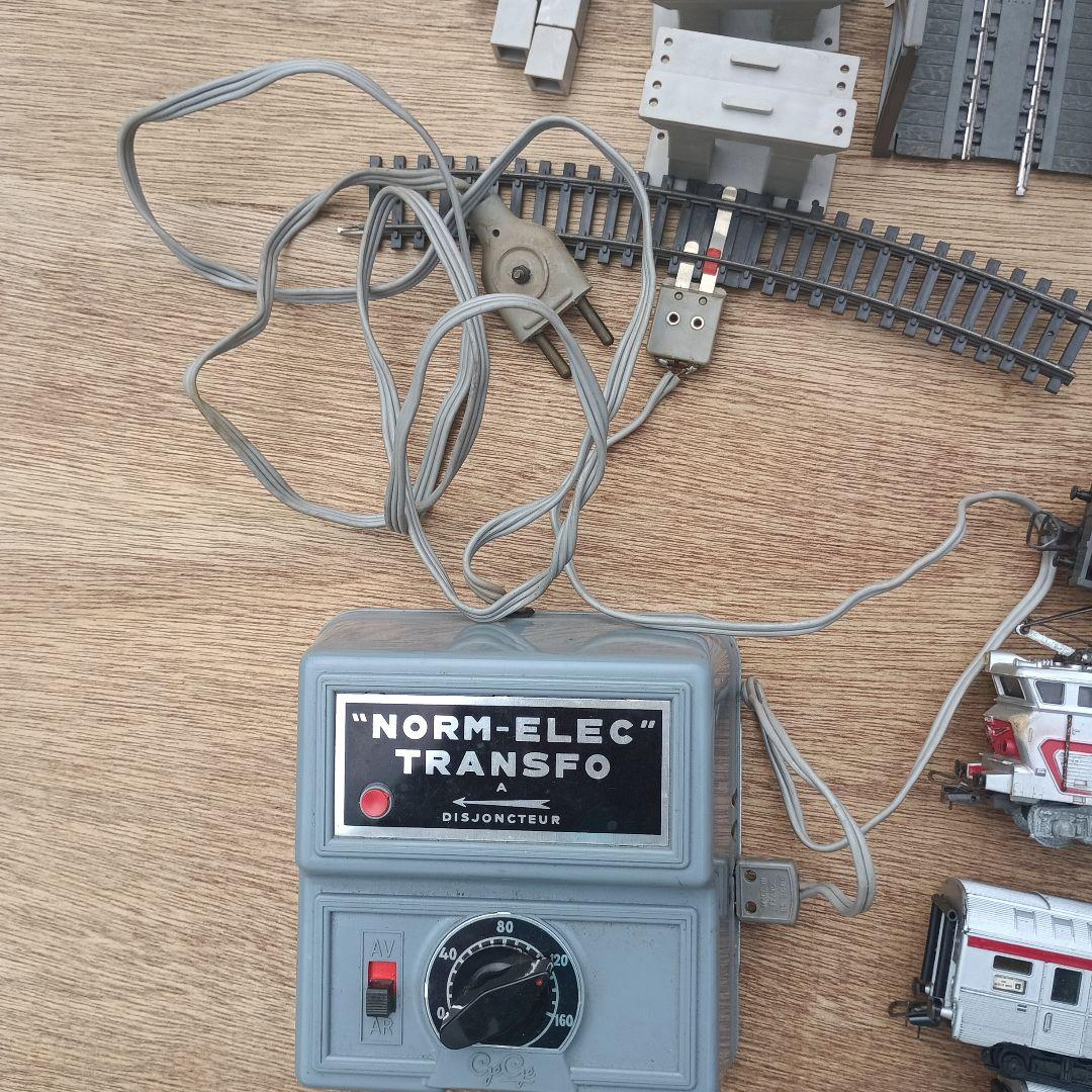 4421)海外HOゲージ　車両　レール　その他セット　難あり