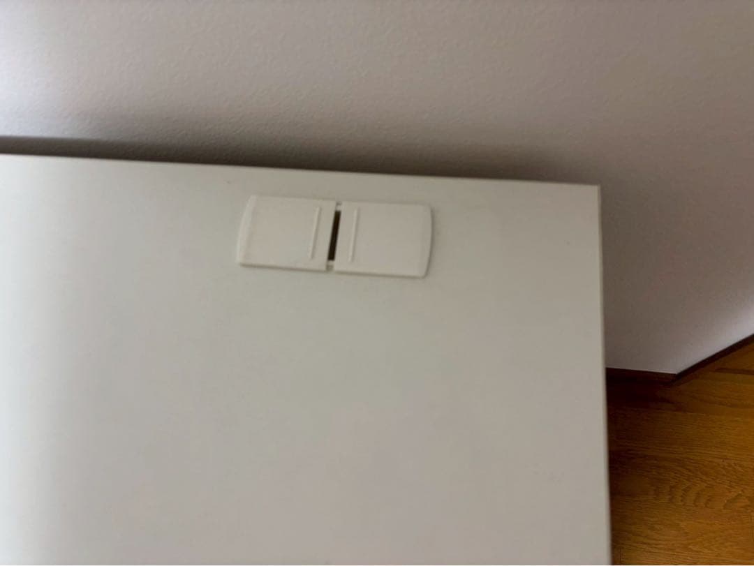 定価25,000円ホワイトシンプルデスク 4つの引き出し付き