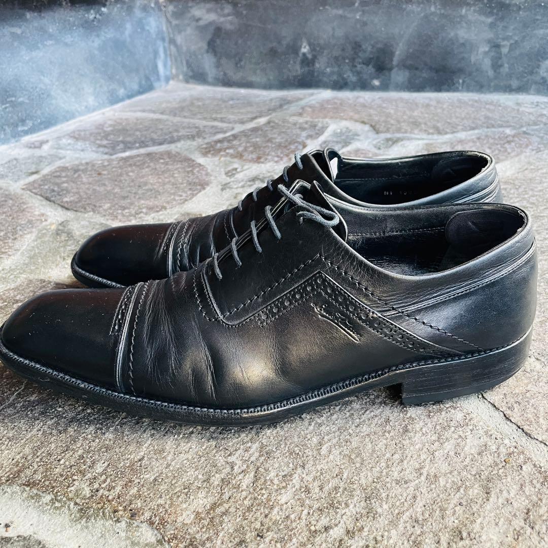 自分へのご褒美に！ LOUIS VUITTON ルイヴィトン　イニシャルロゴ