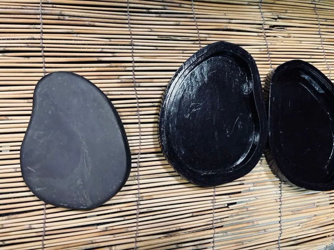 ＡＴ-１１９ 漆器 硯石 黒色 金文字装飾 ２個セット 激安