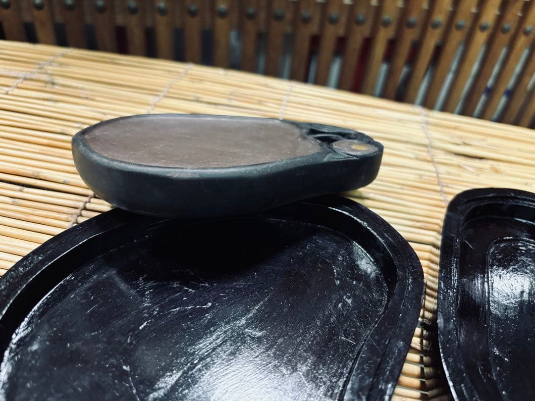 ＡＴ-１１９ 漆器 硯石 黒色 金文字装飾 ２個セット 激安