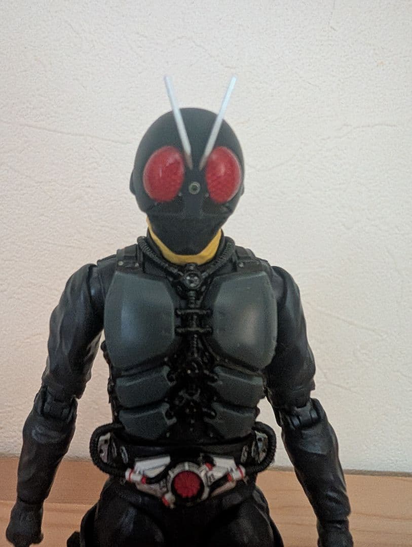 shフィギュアーツ　大量発生型相変異バッタオーグ