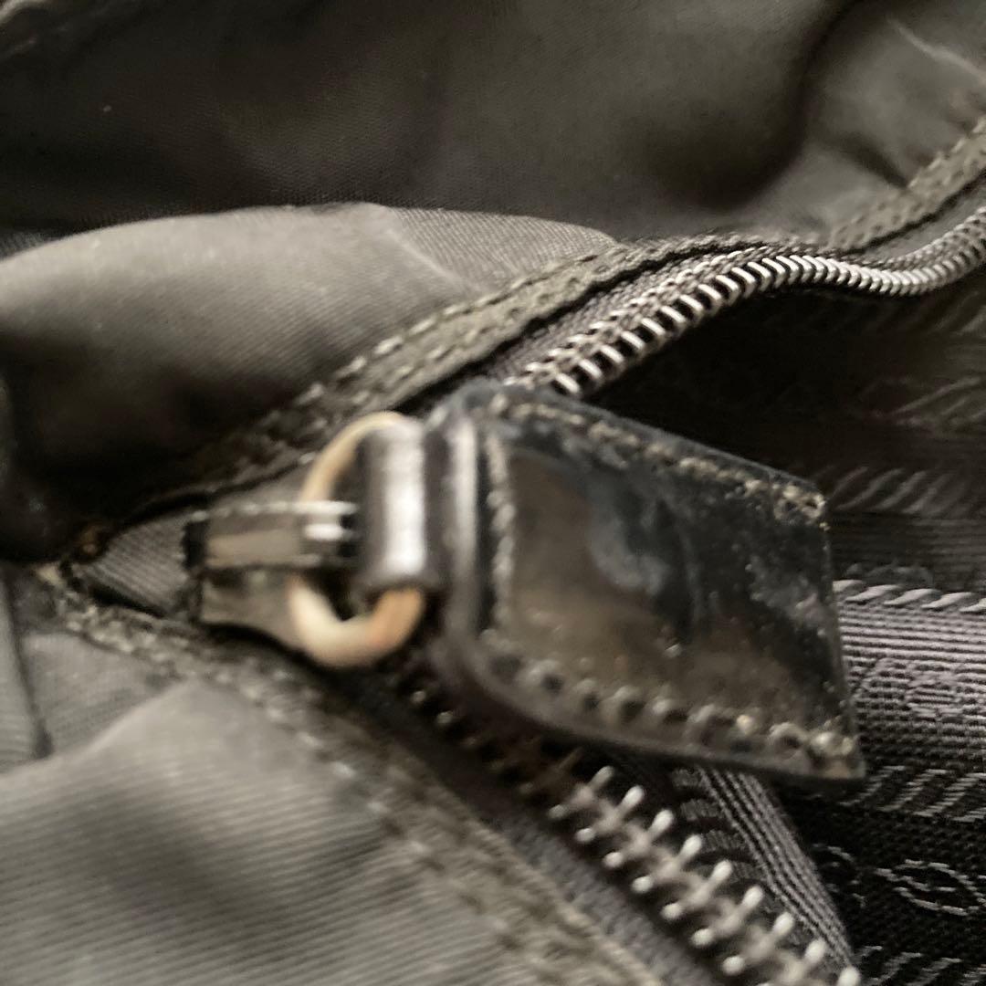 プラダのトートバッグ　難あり