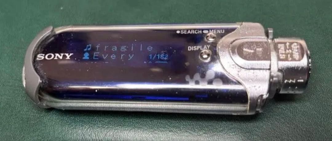 ポータブルプレーヤー Sony Walkman NW-E405 BLUE