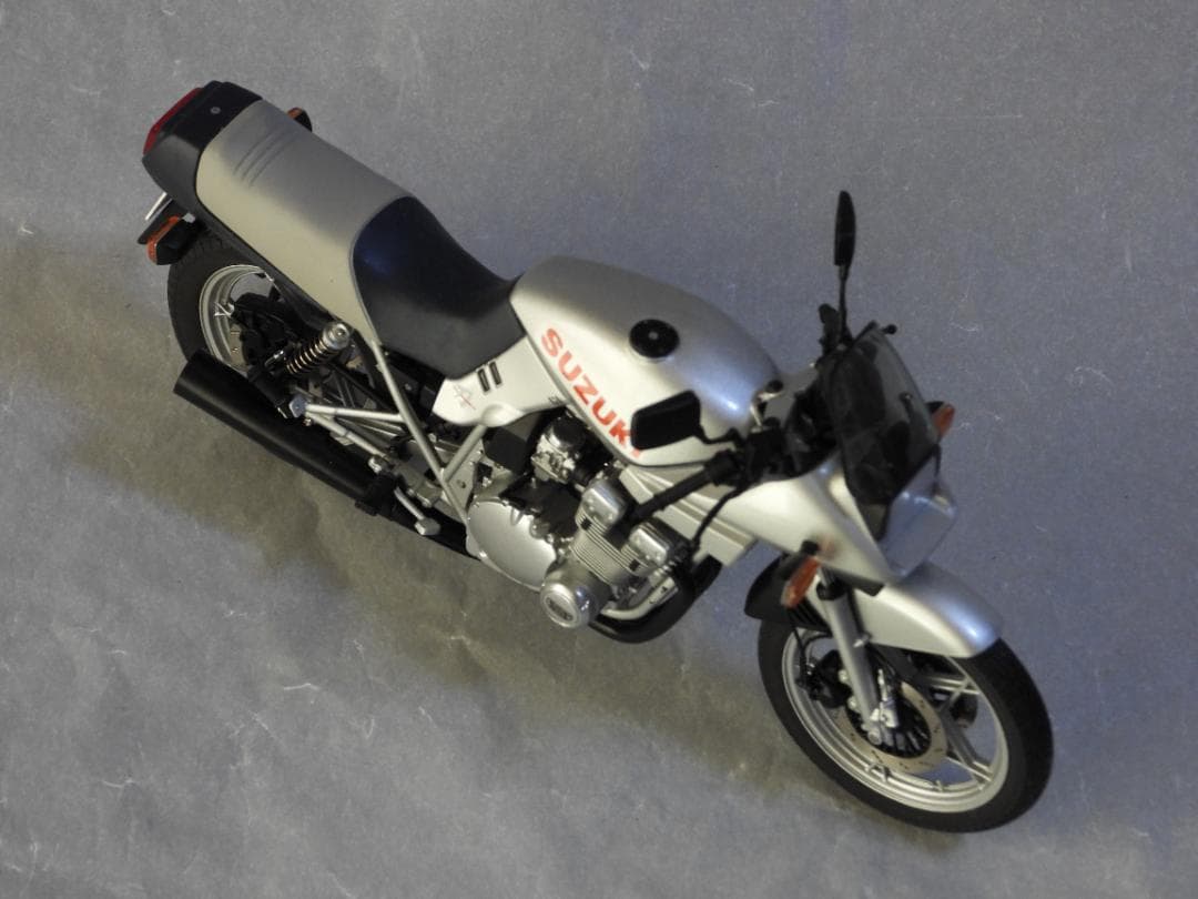 AUTOart SUZUKI GSX 1100S 1/12 オートアート「刀」