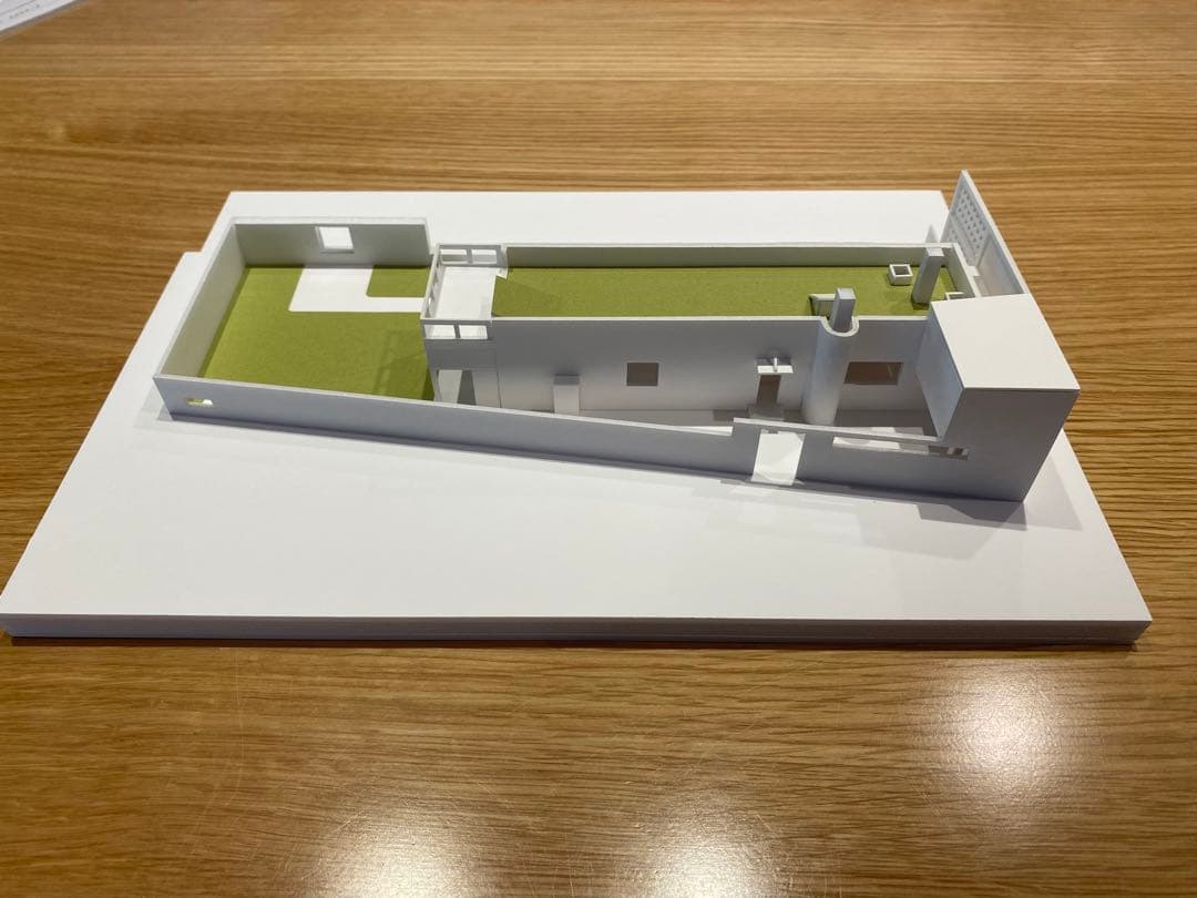 模型　ル・コルビュジエ　母の家　小さな家　1/100