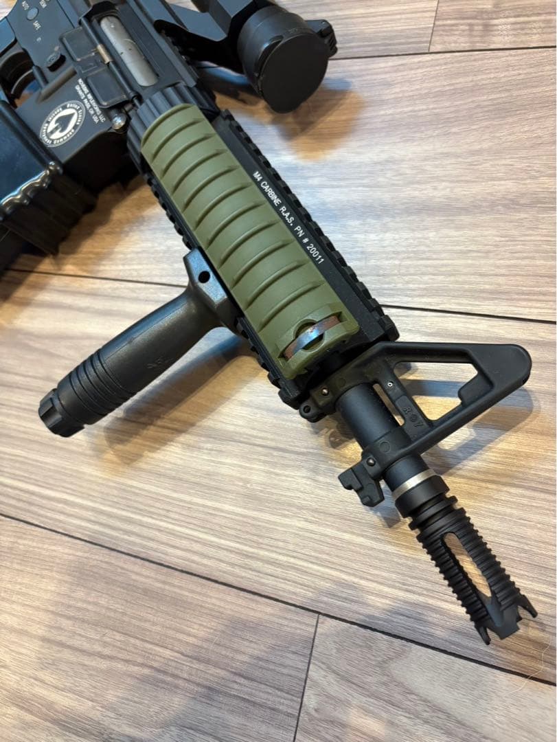 東京マルイ　M4A1 電動ガン　フルメタルカスタム品