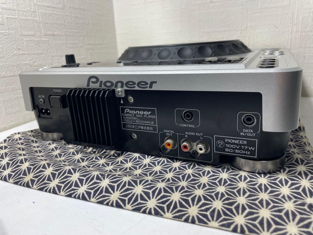 pioneer dj パイオニア　CDJ-800mk2 レンズメンテナンス