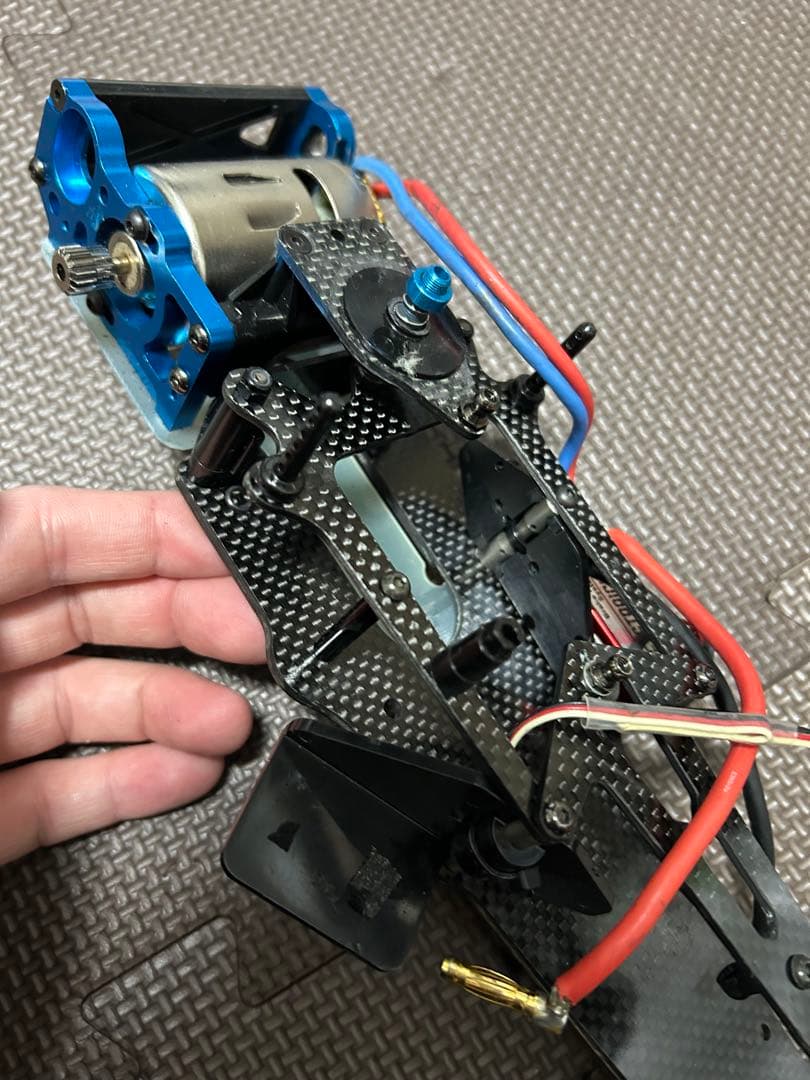 ラジコンヨコモ？京商？カーボン製シャーシ