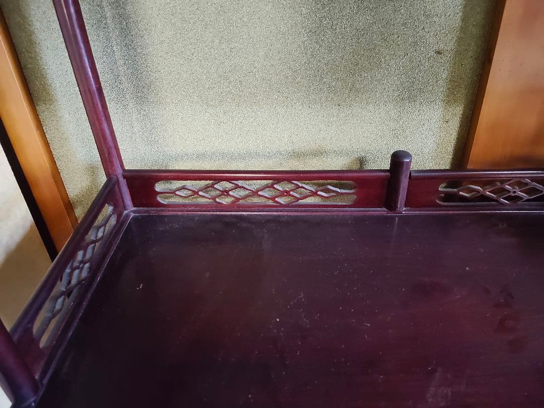 花梨 茶棚 飾り棚 違い棚 透かし彫り 高級銘木 茶箪笥 カリン材