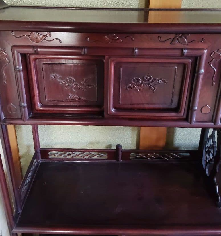 花梨 茶棚 飾り棚 違い棚 透かし彫り 高級銘木 茶箪笥 カリン材