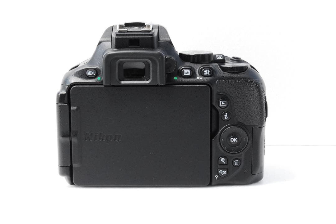 ❣️Bluetooth搭載❣️ ニコン Nikon D5600 高画質 軽量