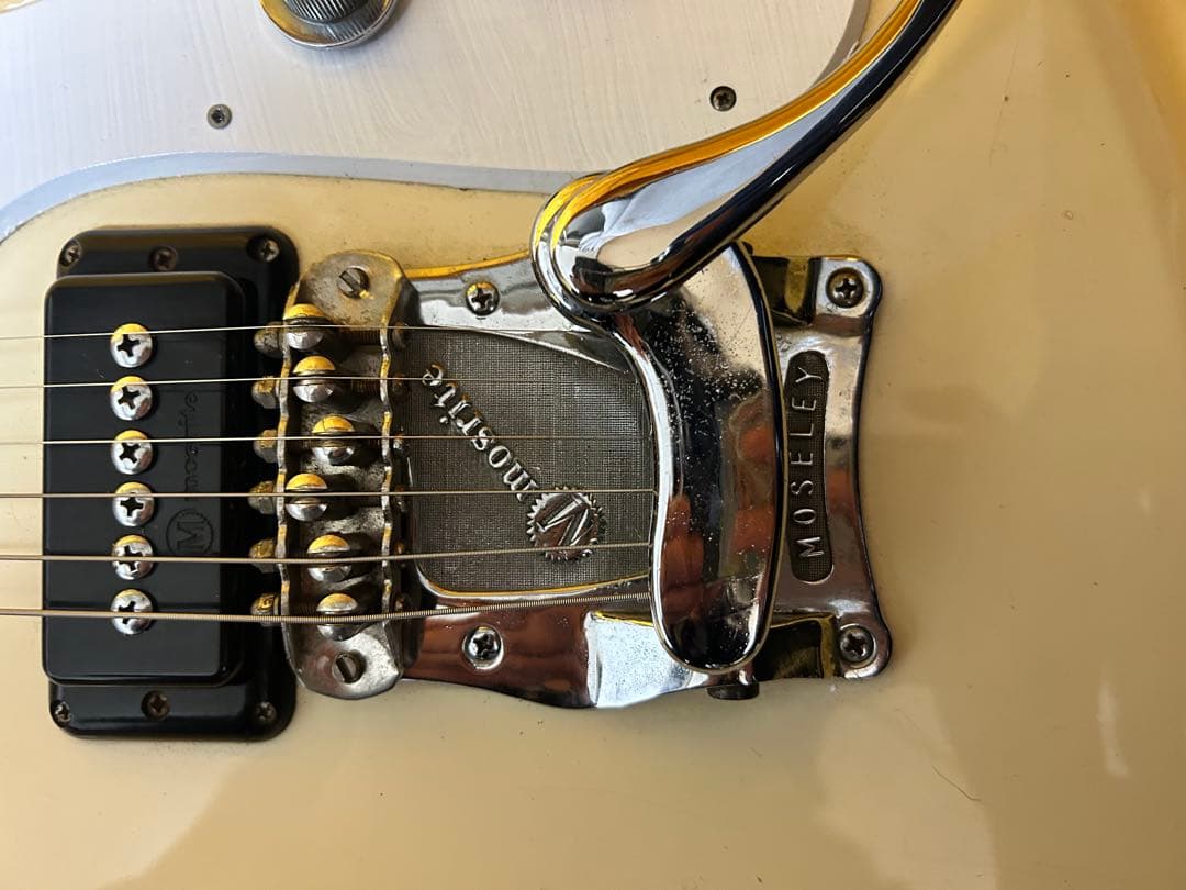 mosrite Avenger ホワイト