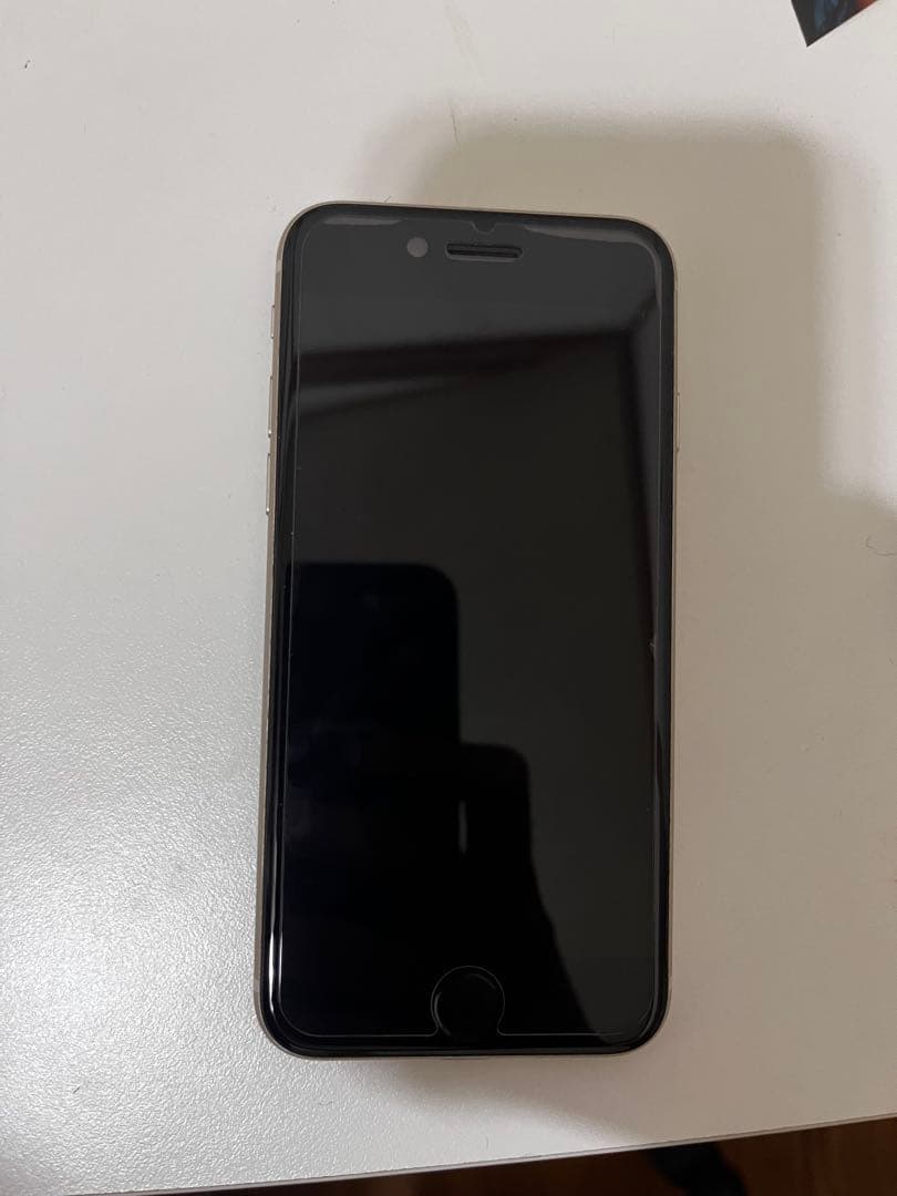 iPhone SE 第3世代　ホワイト(イケメン使用済み)(箱付き)(ケース付)