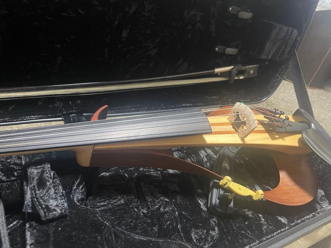 オマケ有 ヤマハ YAMAHA エレクトリックバイオリン YEV104NT 4弦