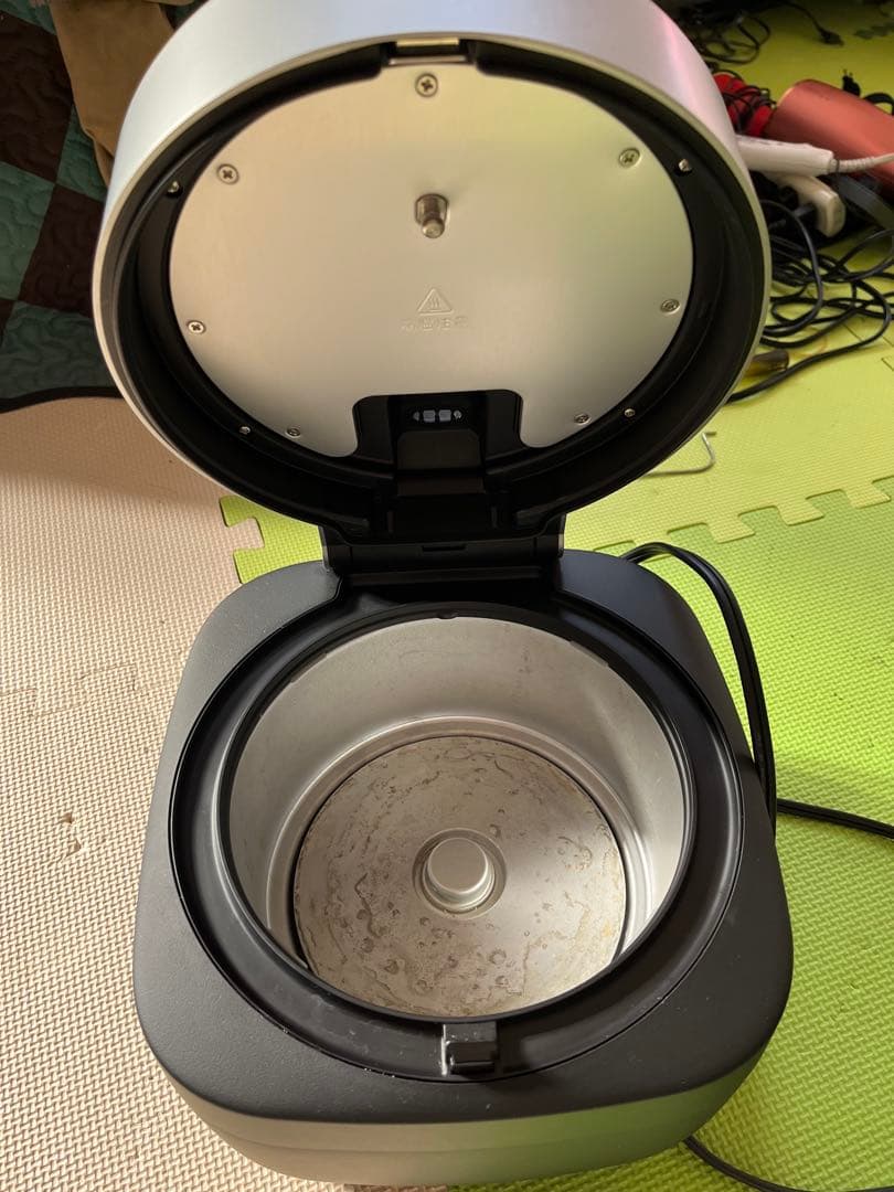 バルミューダ ザ ゴハン 3合炊き電気炊飯器 K03A-BK