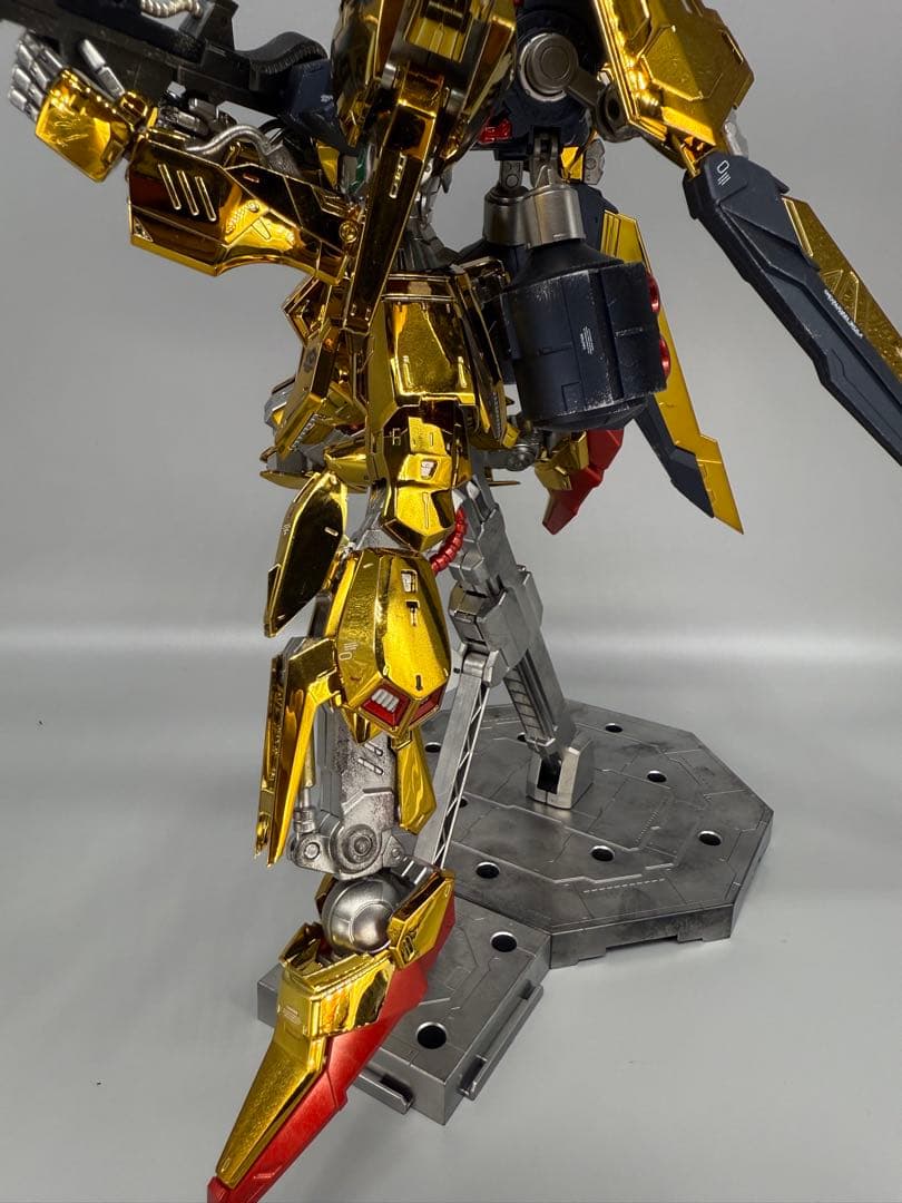 ガンプラMG 1/100 百式ライズカイン 完成品 ゴールドメッキ×マット仕上げ