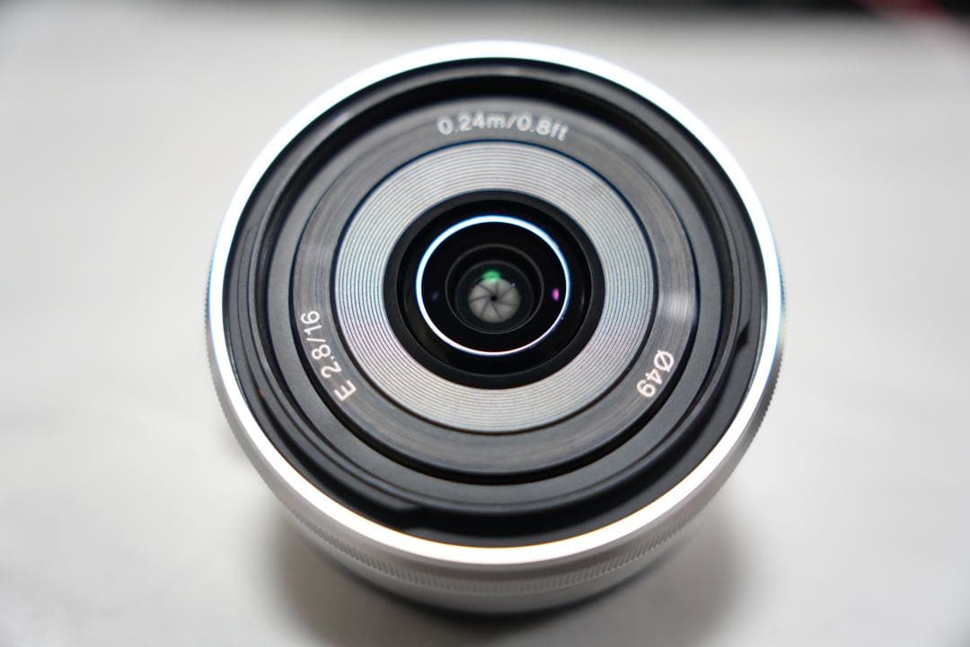 SONY 単焦点レンズSEL16F28