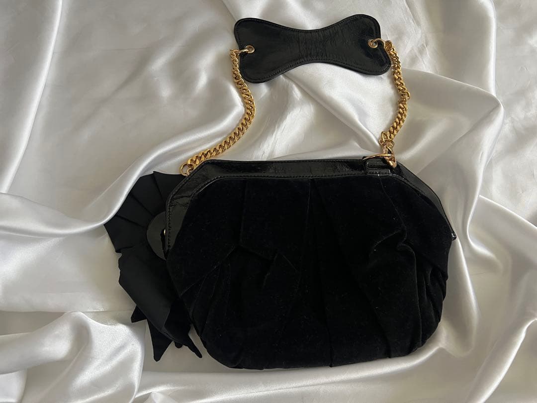 Vivienne Westwoodブラックリボンモチーフパーティーバッグ