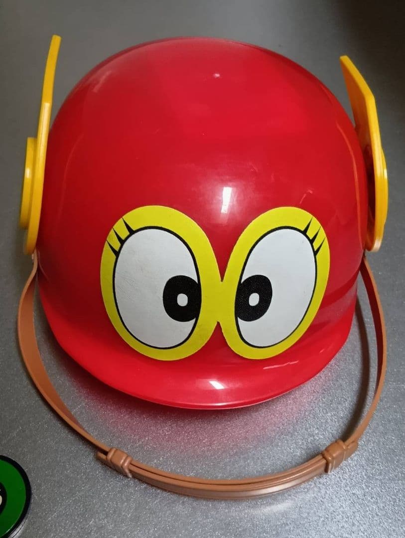 昭和レトロ　激レア　パーマン　パー子ヘルメット　マント　バッチ付き　藤子不二雄