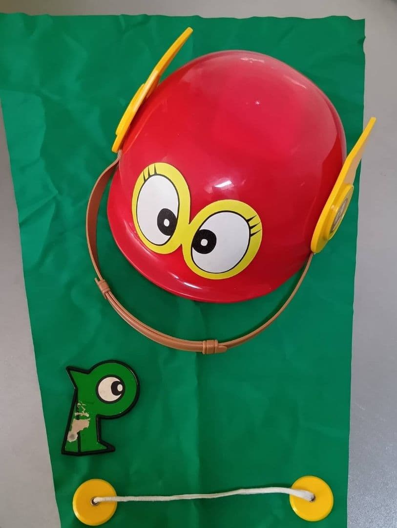 昭和レトロ　激レア　パーマン　パー子ヘルメット　マント　バッチ付き　藤子不二雄