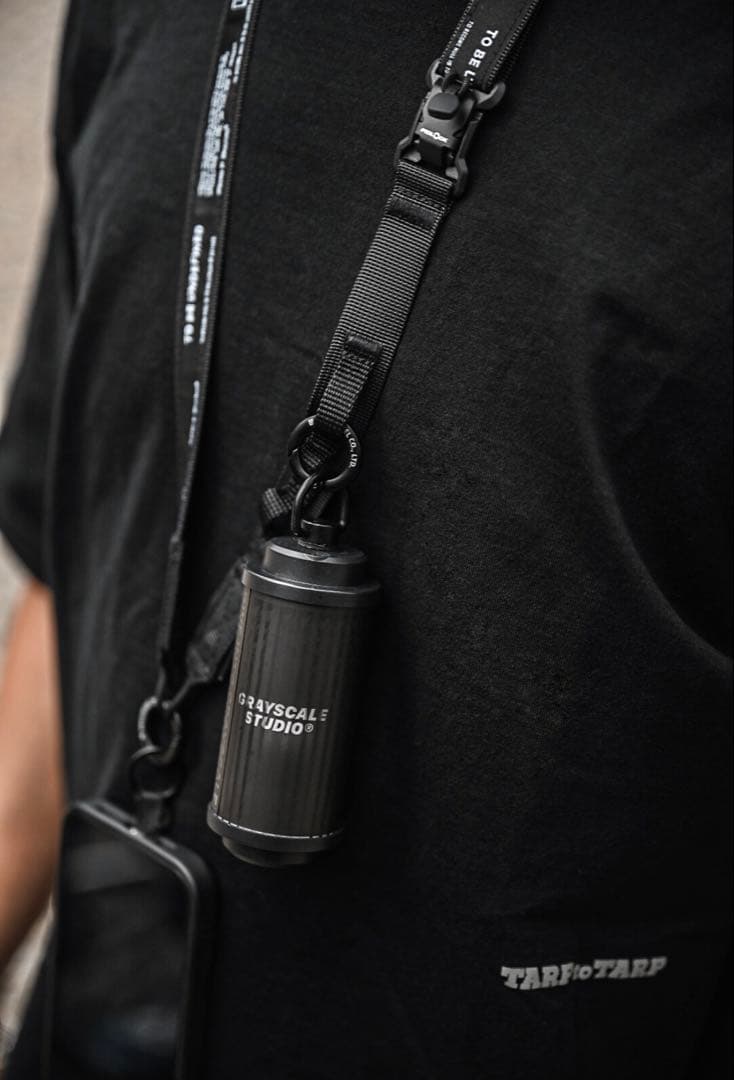 NULLPIXEL <W2.0 STRAP – 2-in-1 Lanyard>