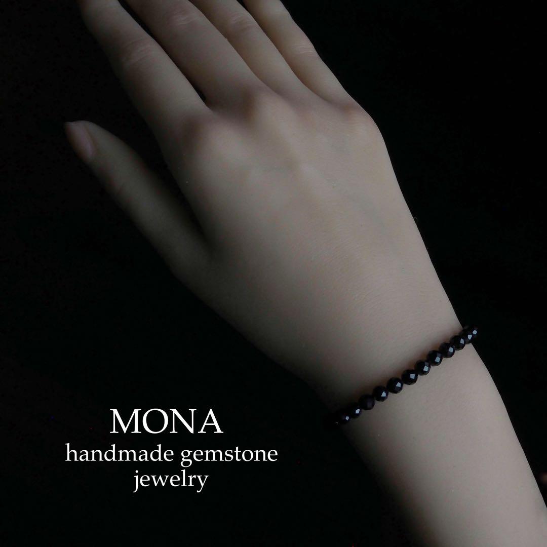 【はくとん( 'ω')ŧ‹\"ŧ‹\"】希少色バイカラー翡翠のゴムブレスレット