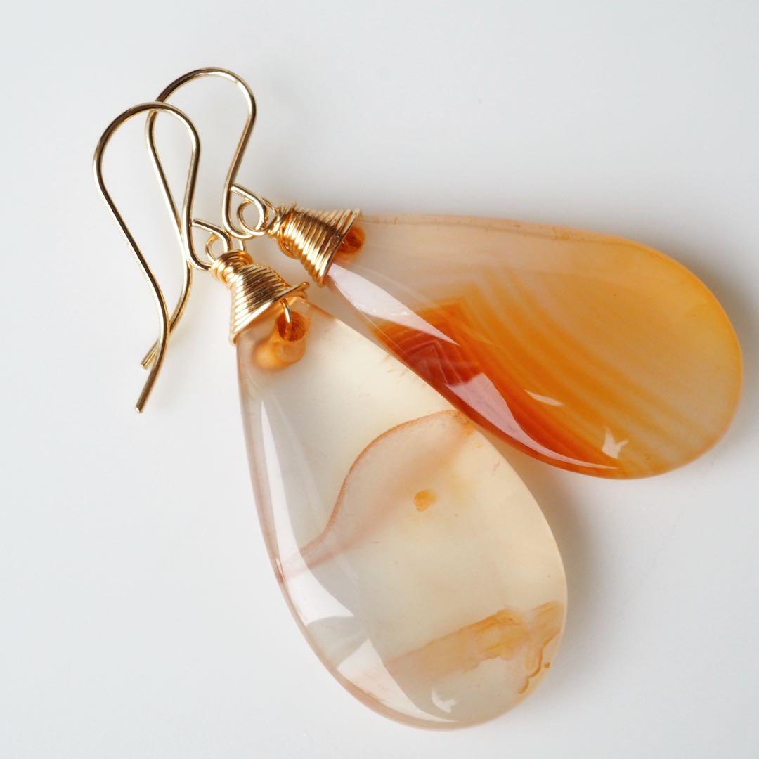 【はくとん( 'ω')ŧ‹\"ŧ‹\"】希少色バイカラー翡翠のゴムブレスレット