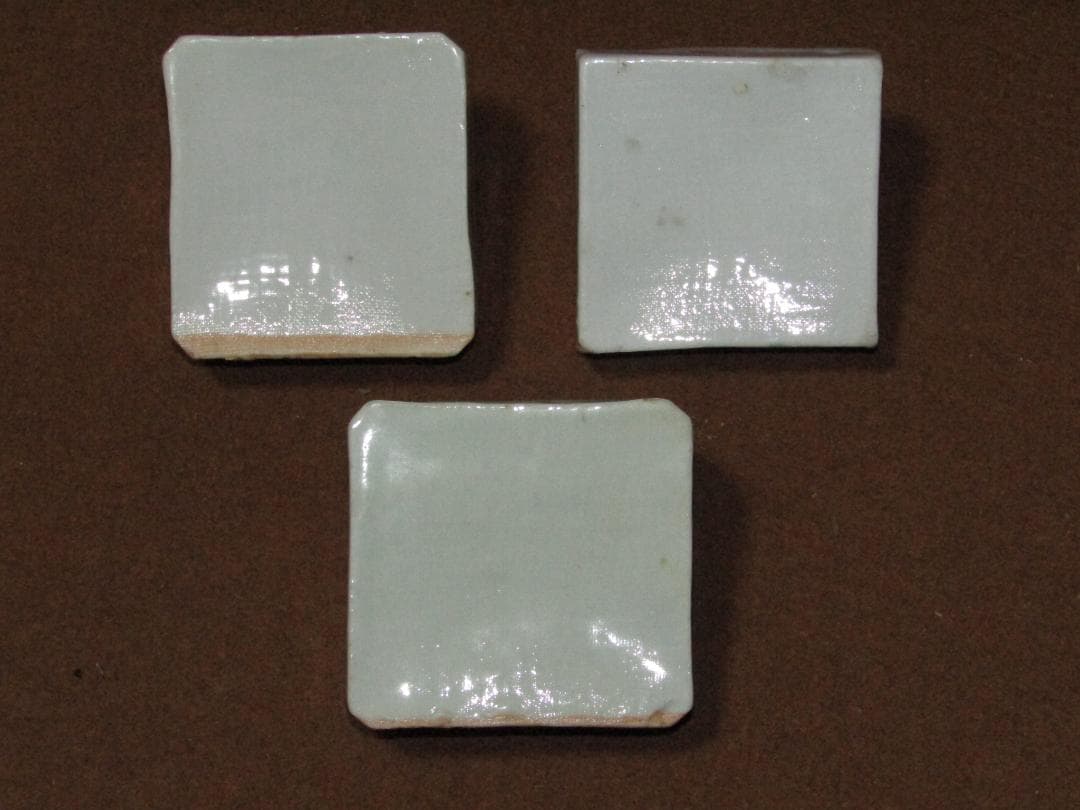 【色絵　草花紋図　四方　油壷　三点】古伊万里