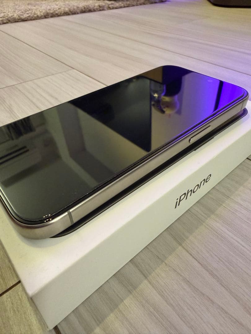 iPhone 15pro 256GB ナチュラルチタニウム　SIMフリー