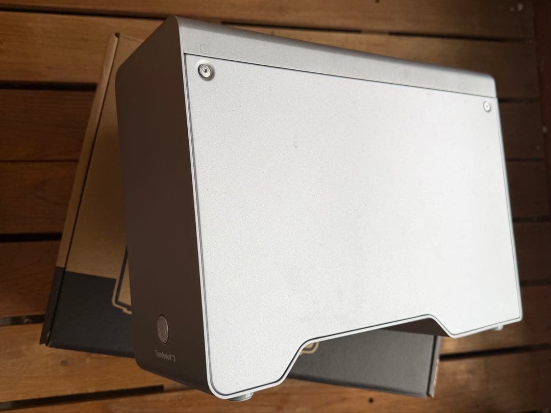 AKiTiO Node Pro Thunderbolt 3 PCIe拡張ボックス