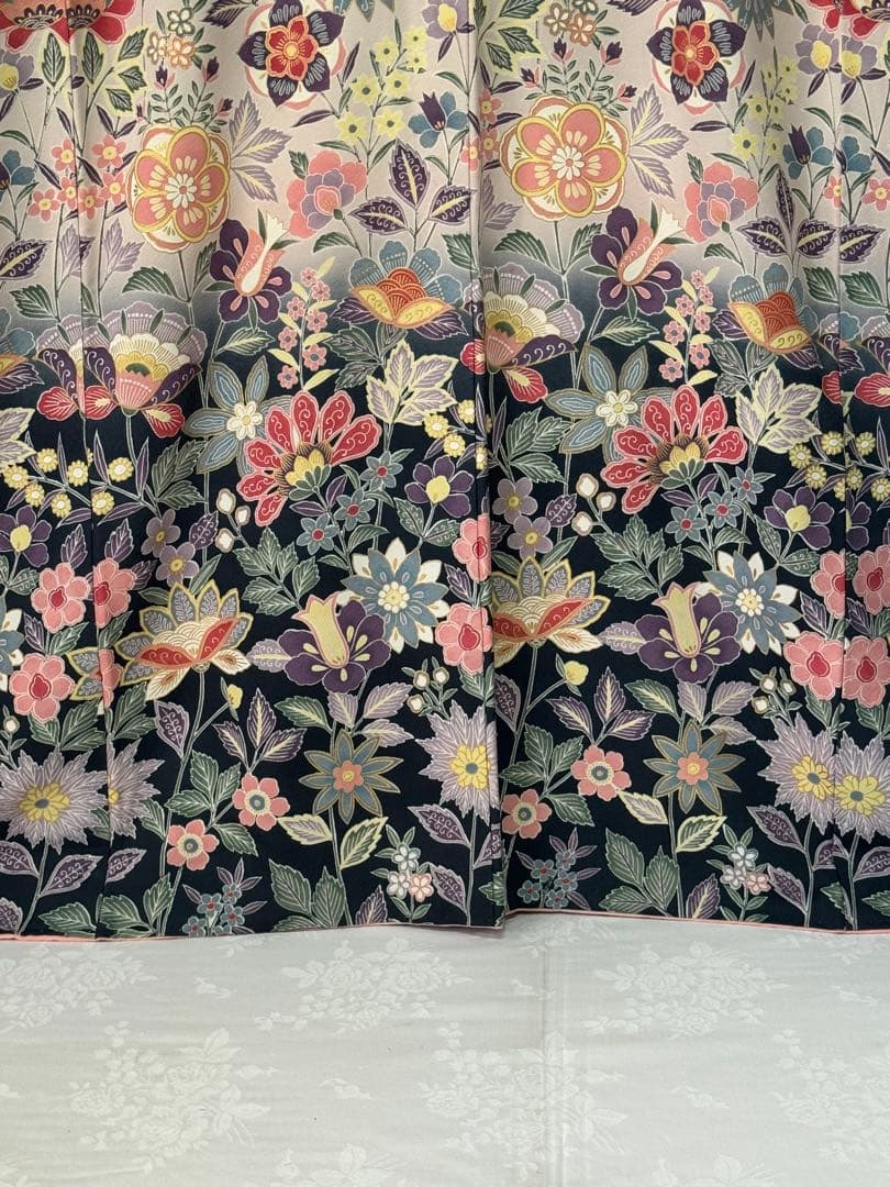 [美品] 振袖　正絹　縮緬　成人式　灰色　グレー　礼装　結婚式　高身長　パステル