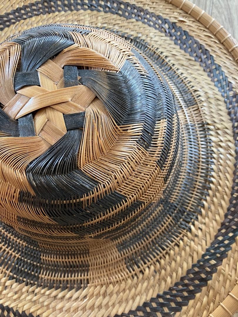 フランス ビンテージ　手編みの帽子