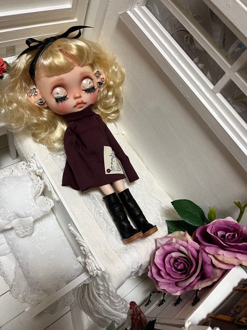 木製　ドールハウス背景ボード　ベッドがあるブライスハウス　一部変更SALEします