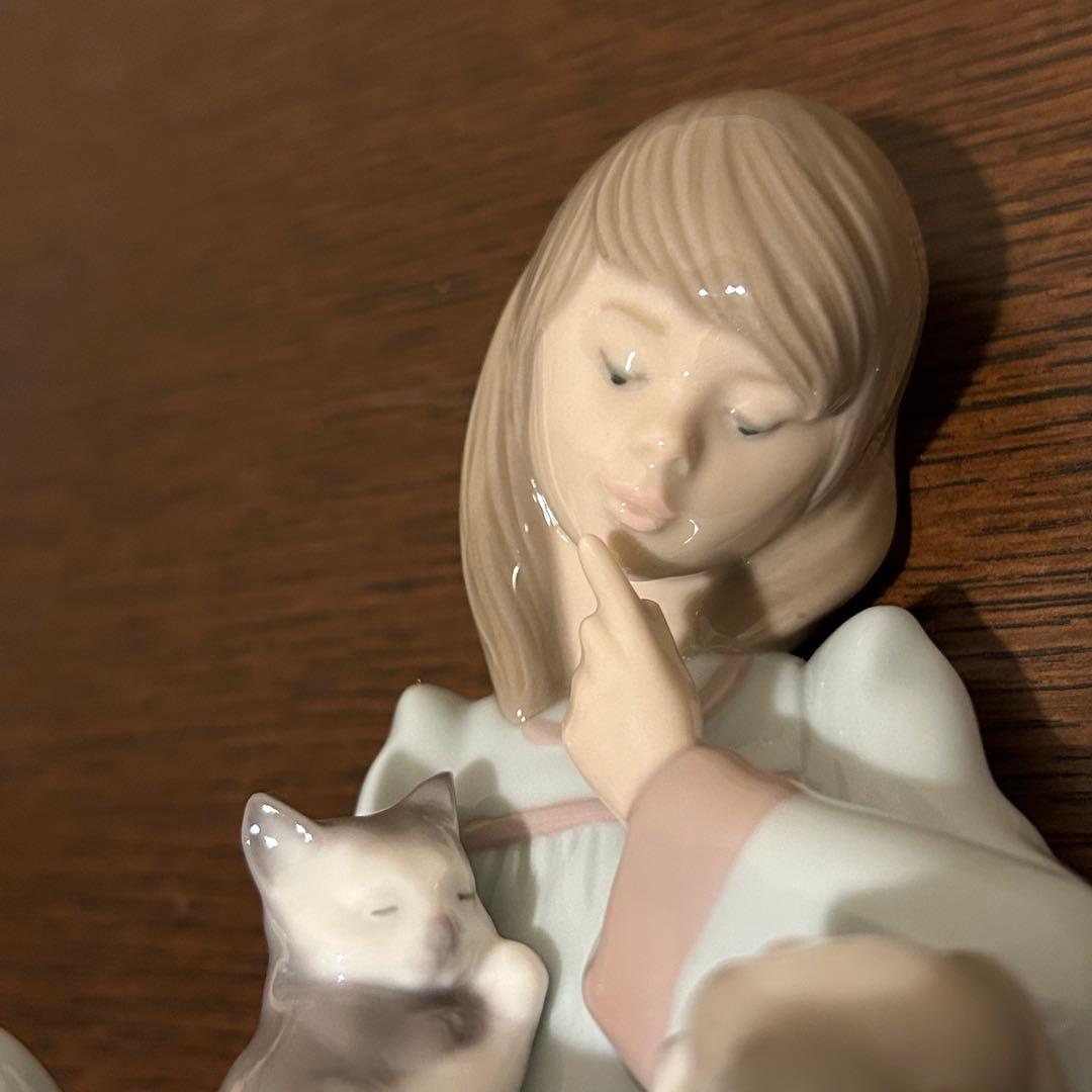 リヤドロ　フィギュリン　起こしちゃだめよ