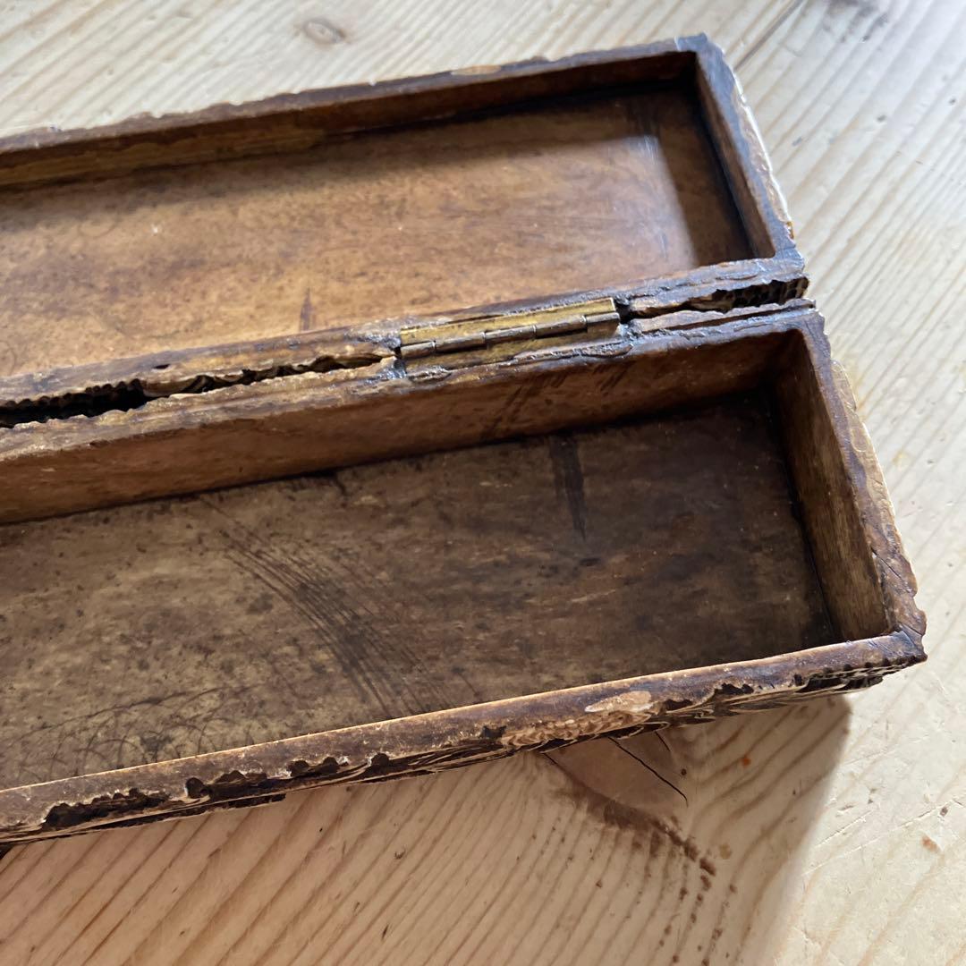 アンティーク手彫り　石の箱　宝石箱