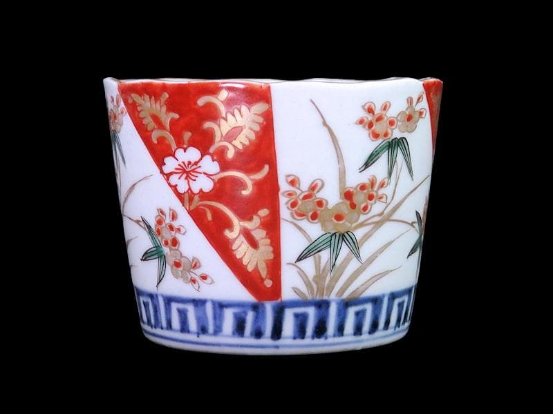 古伊万里　色絵　草花紋　桜に金唐草の図　蕎麦猪口　D242AS-CYh