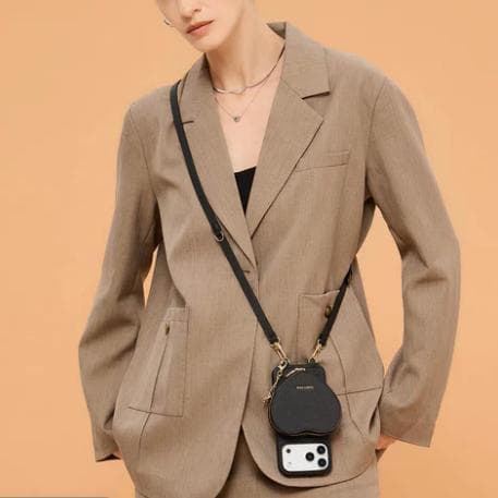 【iPhone 13 Pro 用】CUSTYPE ハートデザインキット ブラック