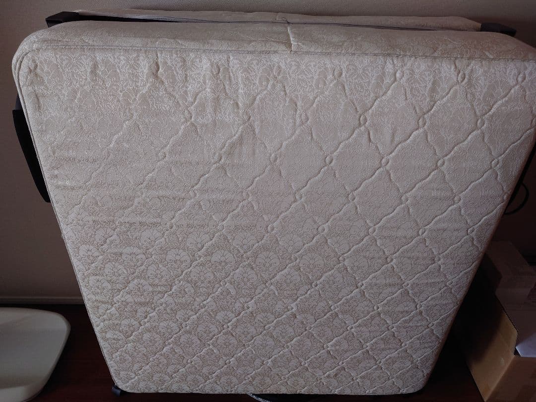 s*h様 最終価格☆美品☆送料込・折りたたみ電動リクライニングベッド