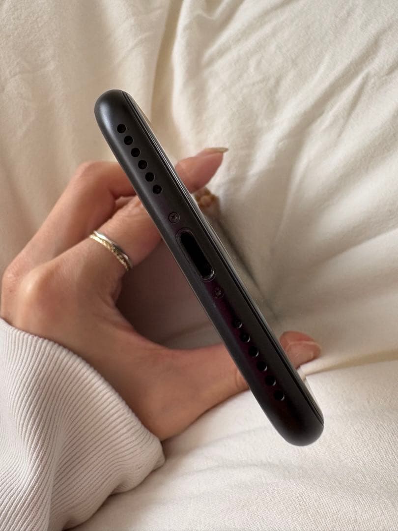 iPhone SE_2 128GB Black SIMフリー