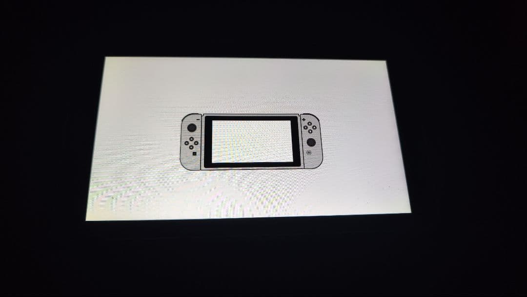 ニンテンドーSwitch 2021年モデル Joy-Conなし