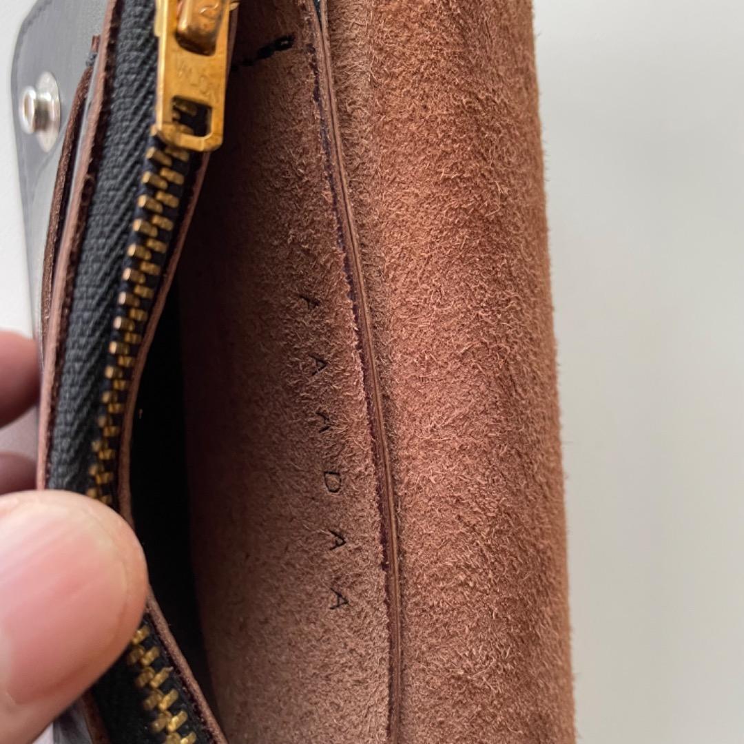 ミドルトラッカーウォレット　ホースハイド　デッドストックジッパー　前面ポケット