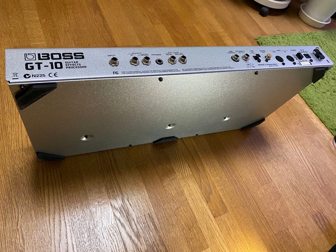 【美品】BOSS GT-10 ギターマルチエフェクター 箱/説明書付き