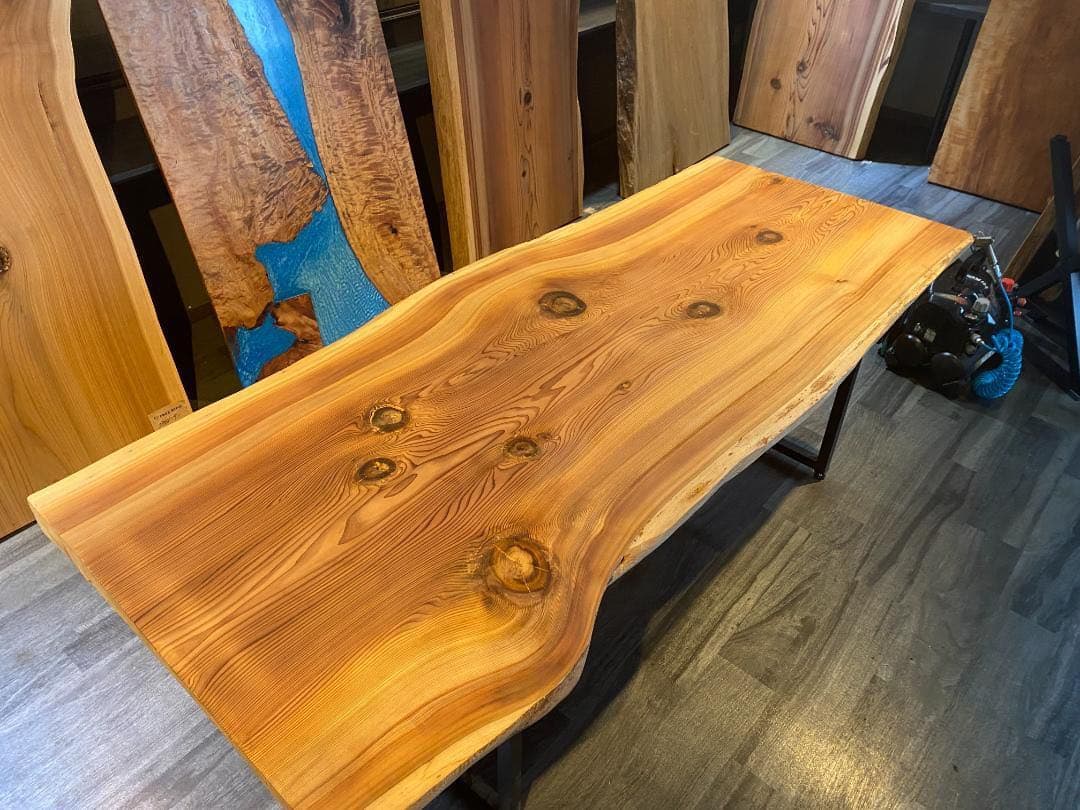 日光杉　一枚板　ダイニングテーブル