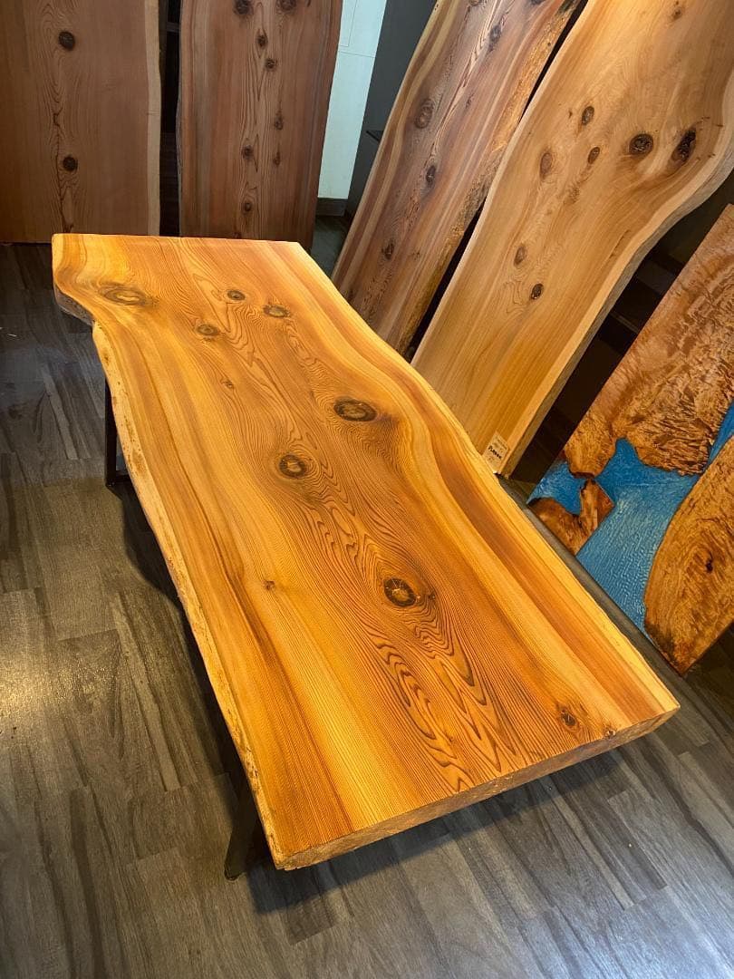 日光杉　一枚板　ダイニングテーブル