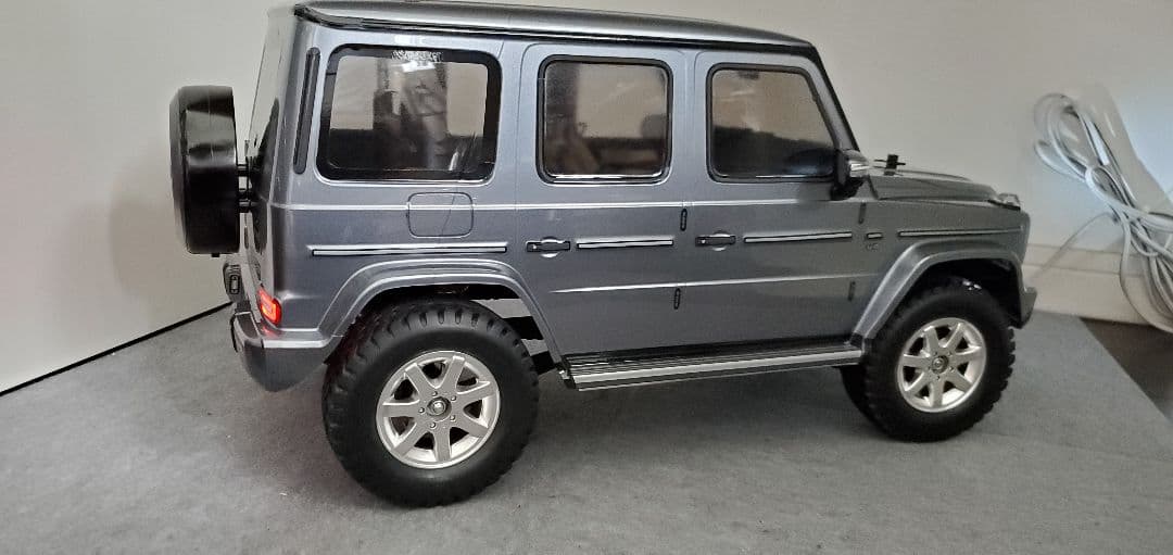 電動RC メルセデス・ベンツ G500 塗装済み