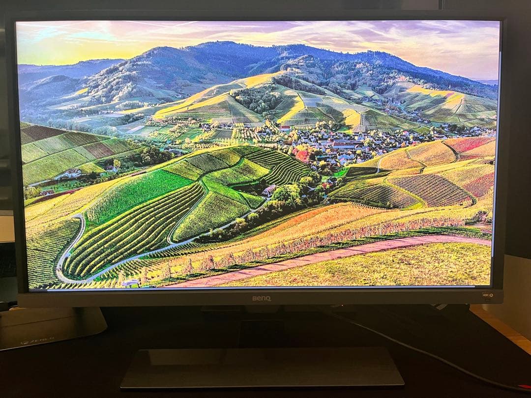 BenQ EW3270U 31.5インチ 4K HDR対応 PCモニター