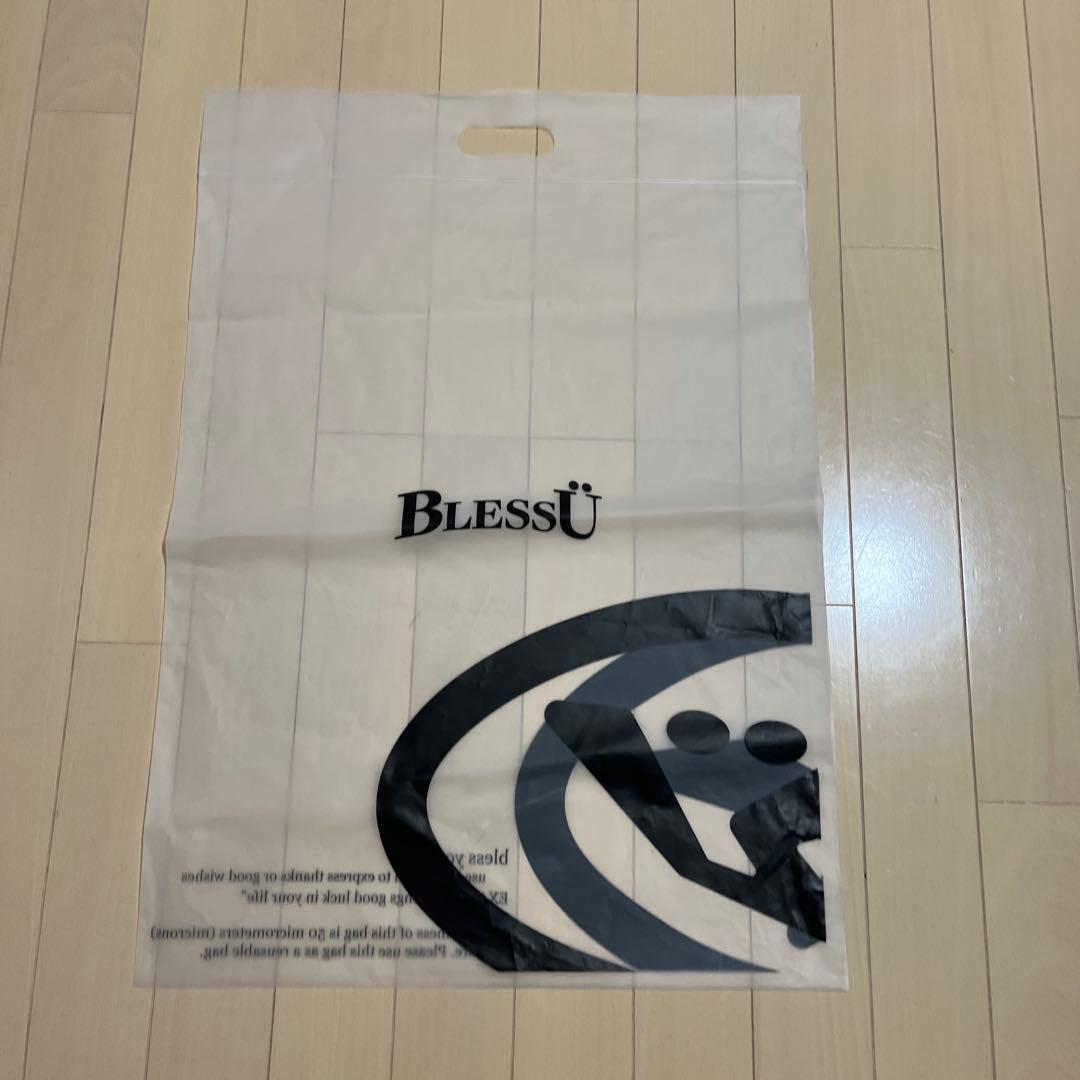 BlessU パーカー 赤